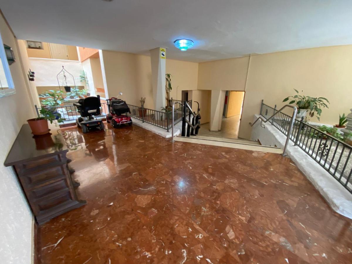 Apt Centrico Con Vistas Y Piscinas Benalmádena Exteriör bild